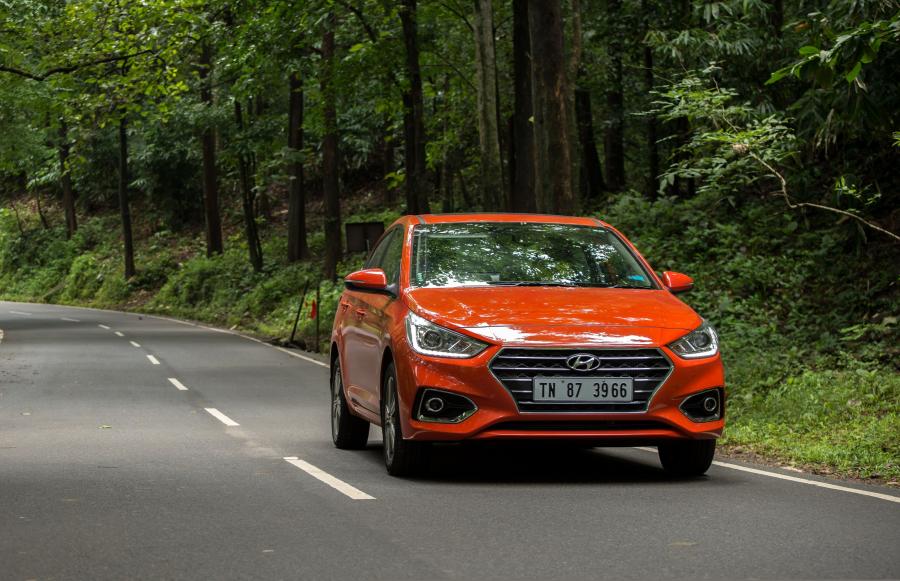  Hyundai Verna (YC) 2017 года  (IN) (фото 2 из 3)